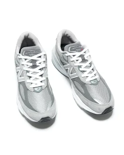 M990v6 - Grey Core