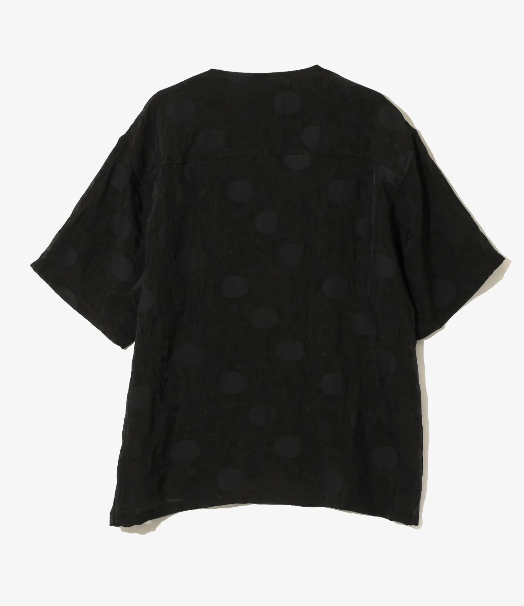 S/S V-Neck Shirt - Black - Shrunken Jacquard / Polka Dots