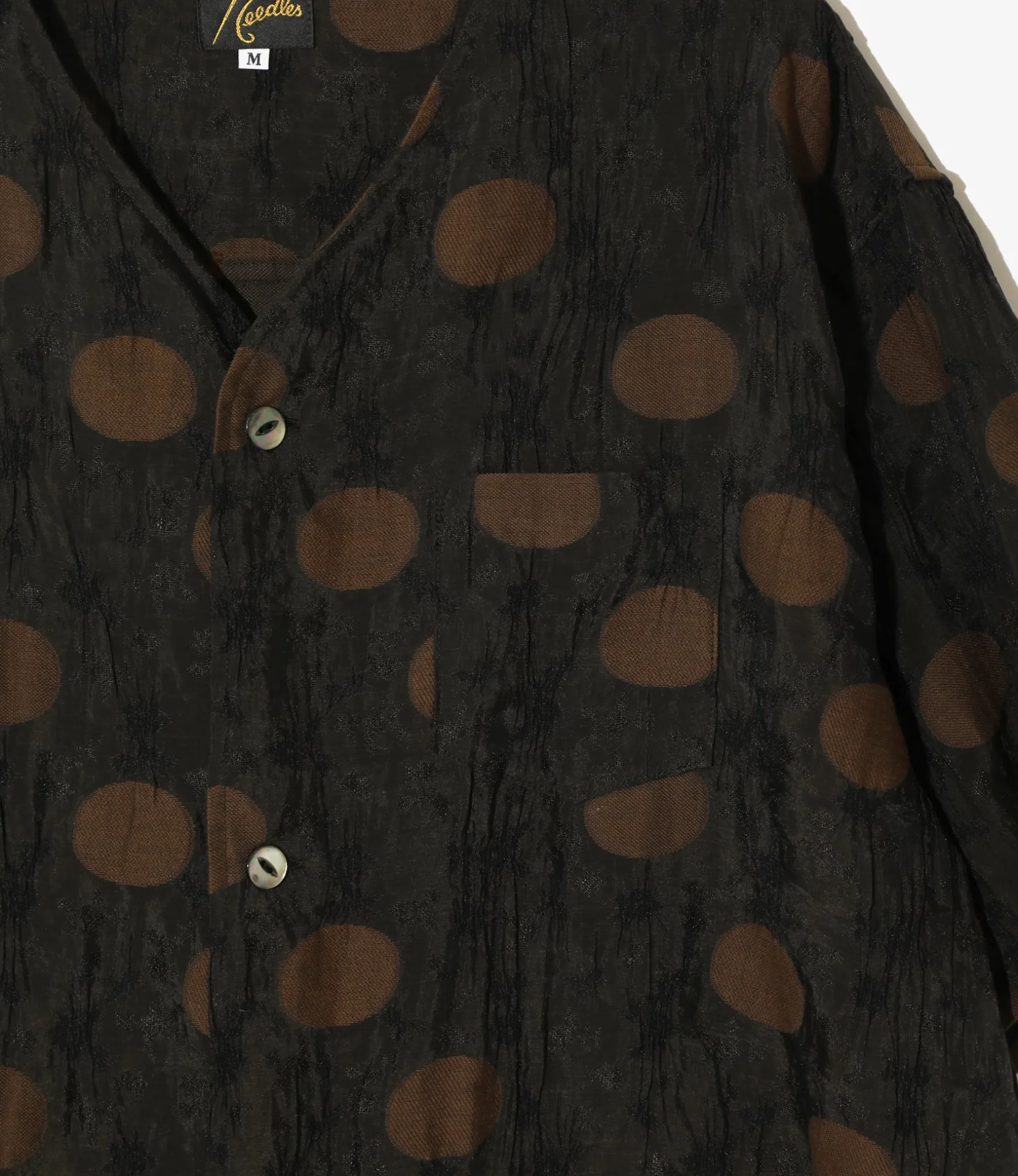 S/S V-Neck Shirt - Brown - Shrunken Jacquard / Polka Dots